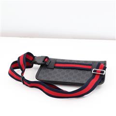 Gucci Model GG Small Black Belt Bag 598113 K5RLN 1095 (PZ1004917